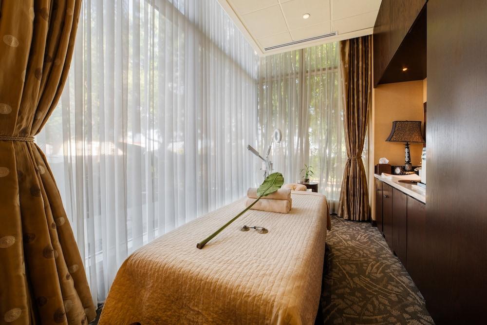 Hotel Miyako Hybrid 3*